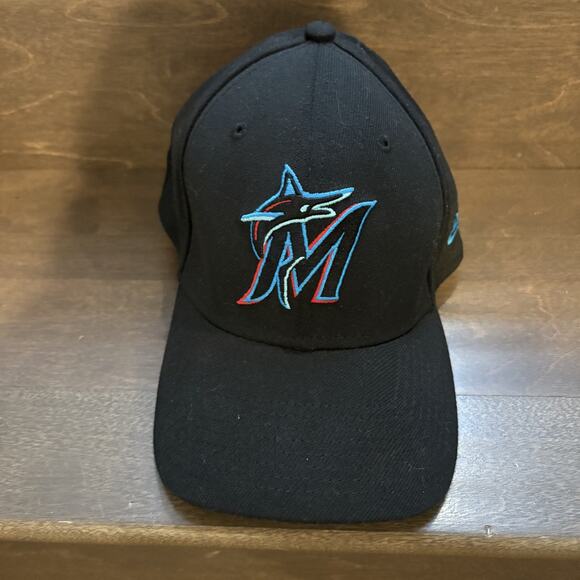 Miami Marlins Hat Cap Fitted Mens Small Medium Black MLB Baseball New Era - Picture 1 of 8